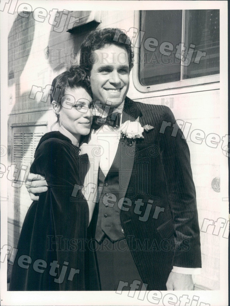 1983 Actors Gregory Harrison &amp; Alexa Hamilton on TV Show Press Photo adx501 - Historic Images