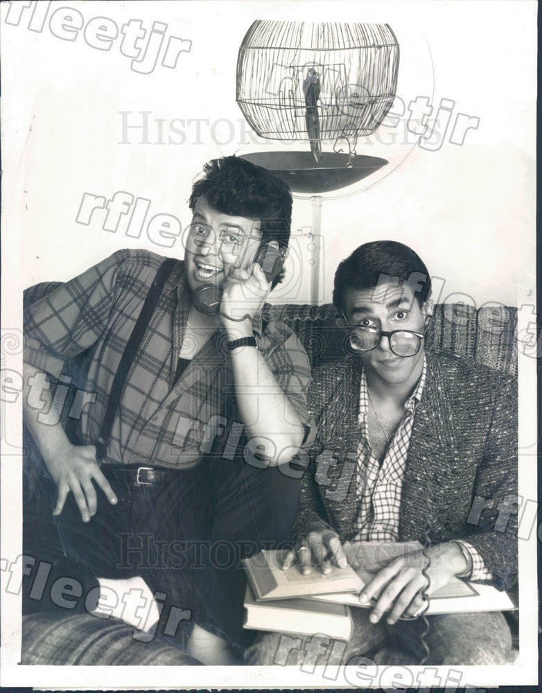 1988 Actors Paul Rodriguez &amp; Eddie Velez on Trial and Error Press Photo adx767 - Historic Images