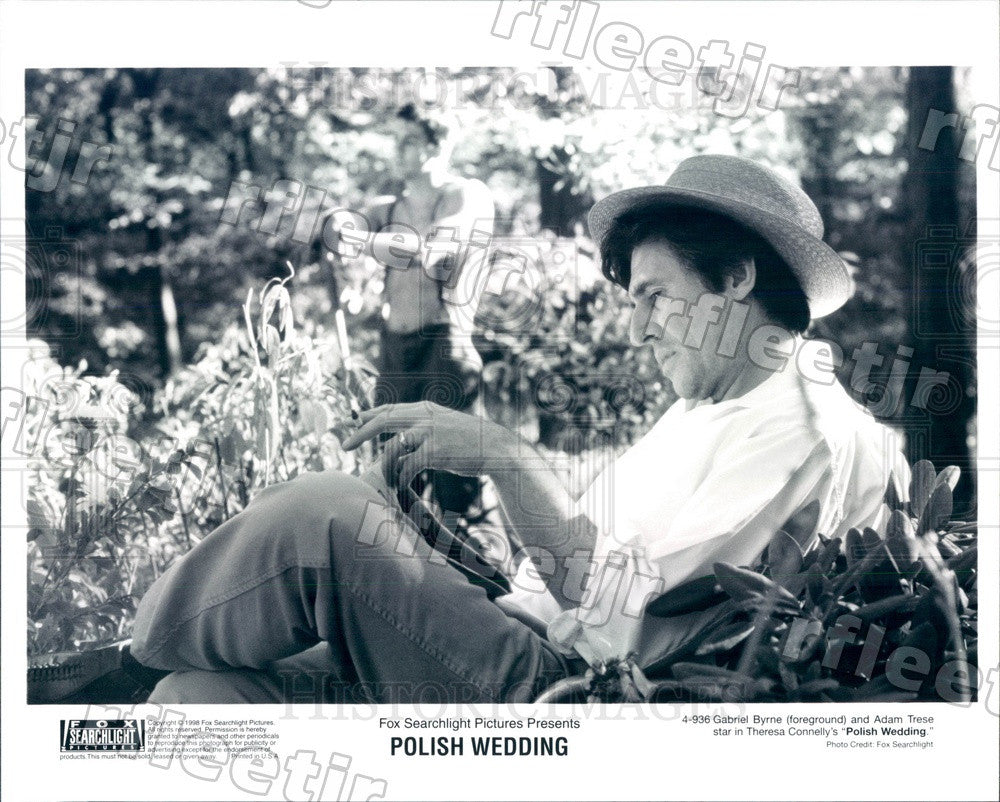 1998 Actors Gabriel Byrne &amp; Adam Trese in Film Polish Wedding Press Photo adx897 - Historic Images