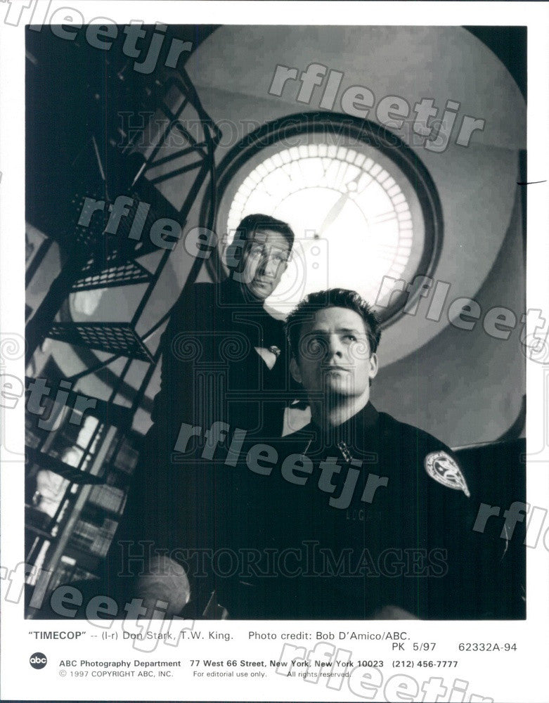 1997 Actors Don Stark &amp; TW King on TV Show Timecop Press Photo adx927 - Historic Images