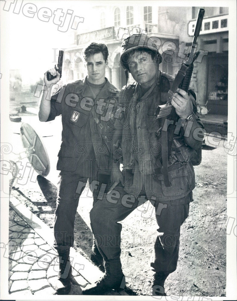 1988 Actors Terence Knox &amp; Dan Gauthier on Tour of Duty Press Photo adx977 - Historic Images