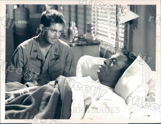 1990 Actors Stephen Caffrey & Carl Weathers on Tour of Duty Press Photo adx995 - Historic Images