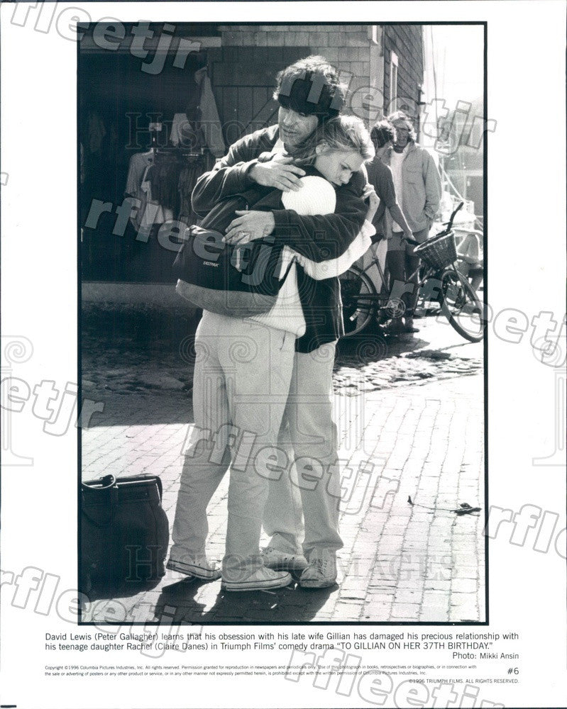 1996 Actors Peter Gallagher &amp; Emmy Winner Claire Danes Press Photo ady479 - Historic Images