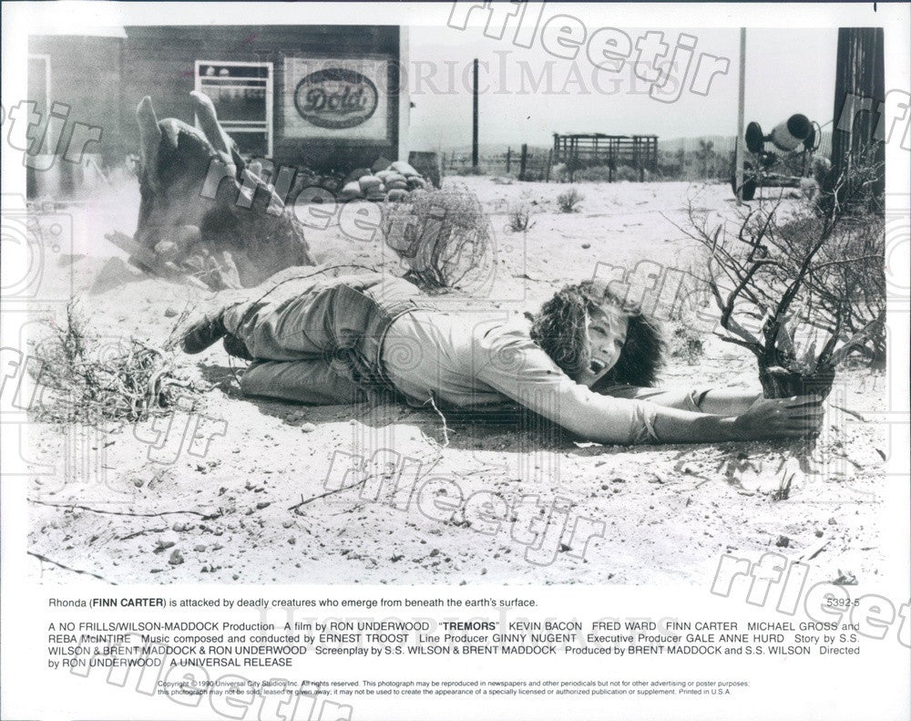 1990 American Actor Finn Carter in Film Tremors Press Photo ady613 - Historic Images