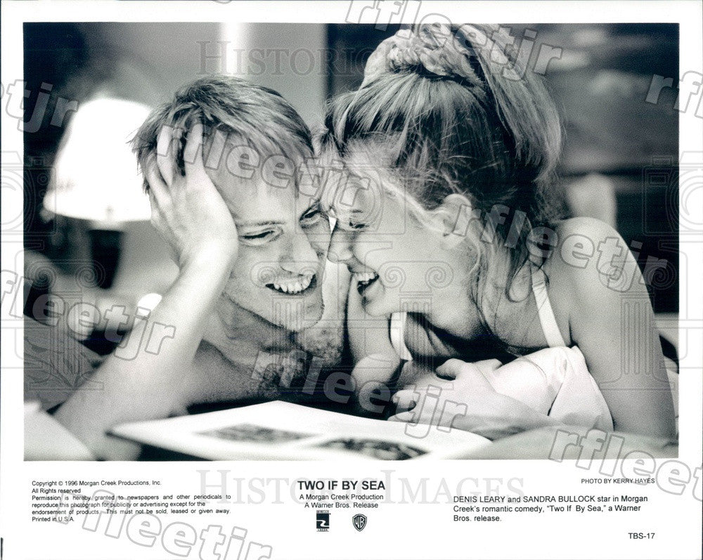 1996 Actors Denis Leary &amp; Oscar Winner Sandra Bullock Press Photo ady653 - Historic Images