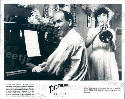 1992 Actors Klaus Schindler & Sandrine Blancke in Film Toto Press Photo ady821 - Historic Images