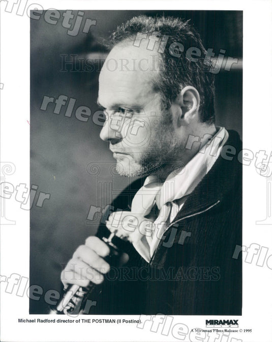 1995 Director Michael Radford of Film Il Postino (The Postman) Press Photo ady83 - Historic Images