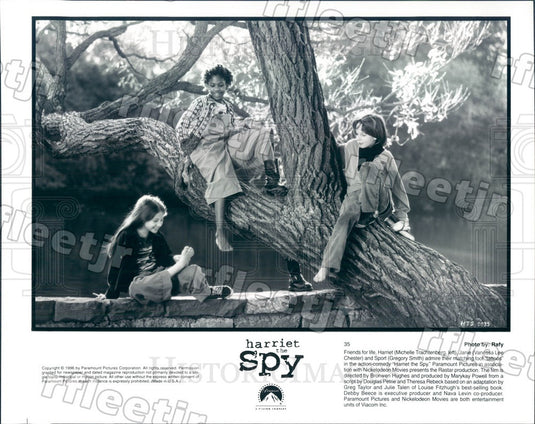 1996 Actors Michelle Trachtenberg, Vanessa Lee Chester Press Photo ady971 - Historic Images