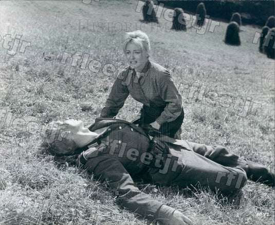 1969 German Actors Peter Carsten & Karin Baal in Film Press Photo ady991 - Historic Images