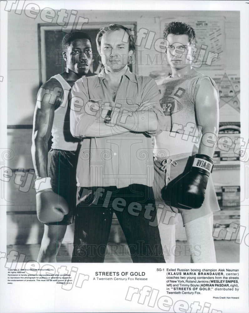 1986 Actor Klaus Maria Brandauer, Wesley Snipes/Adrian Pasdar Press Photo adz271 - Historic Images