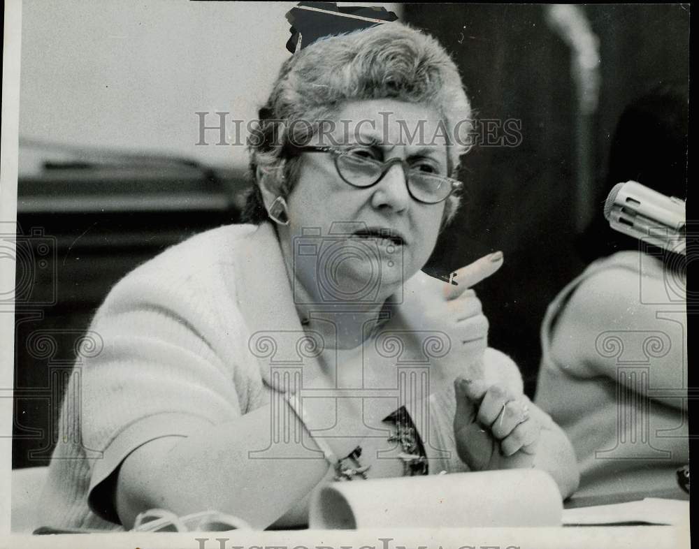 1974 Press Photo Dr. Bessie Lawrence, Superintendent of School District 7- Historic Images