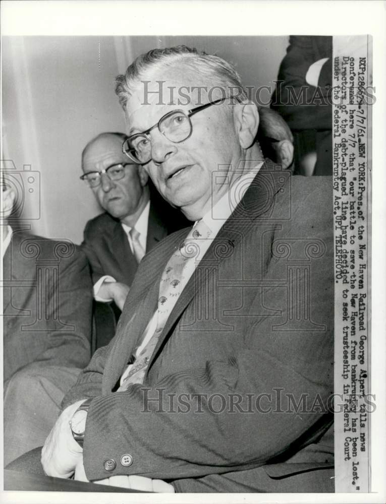 1961 Press Photo New Haven Railroad Head George Alpert Talks Bankruptcy to Press- Historic Images