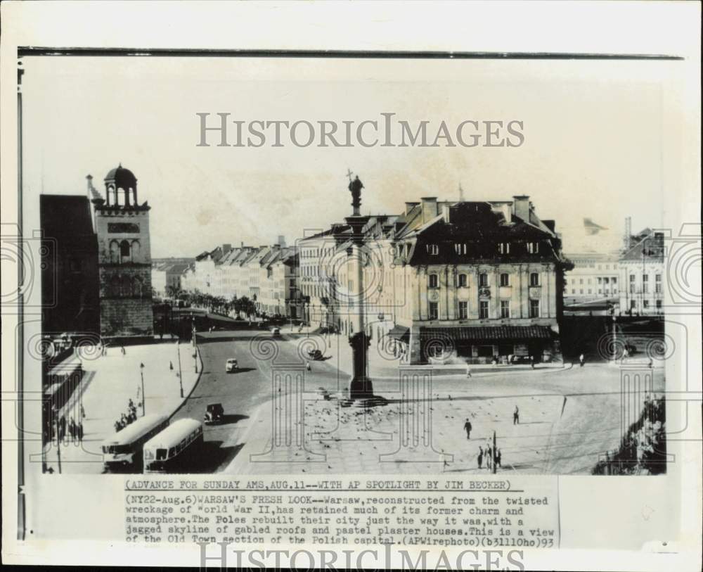 1963 Press Photo Aerial view of people and cars in rebuilt Warsaw, Poland- Historic Images
