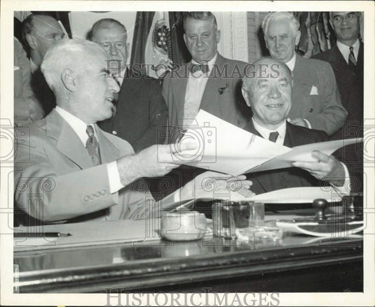 1944 Press Photo United States and Great Britain Sign Oil Agreement - afa52724- Historic Images