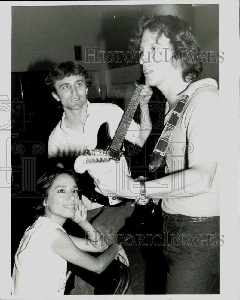 1982 Press Photo David Kelly, Gusti Bogok and Robert LuPone rehearse &quot;Lennon&quot;- Historic Images