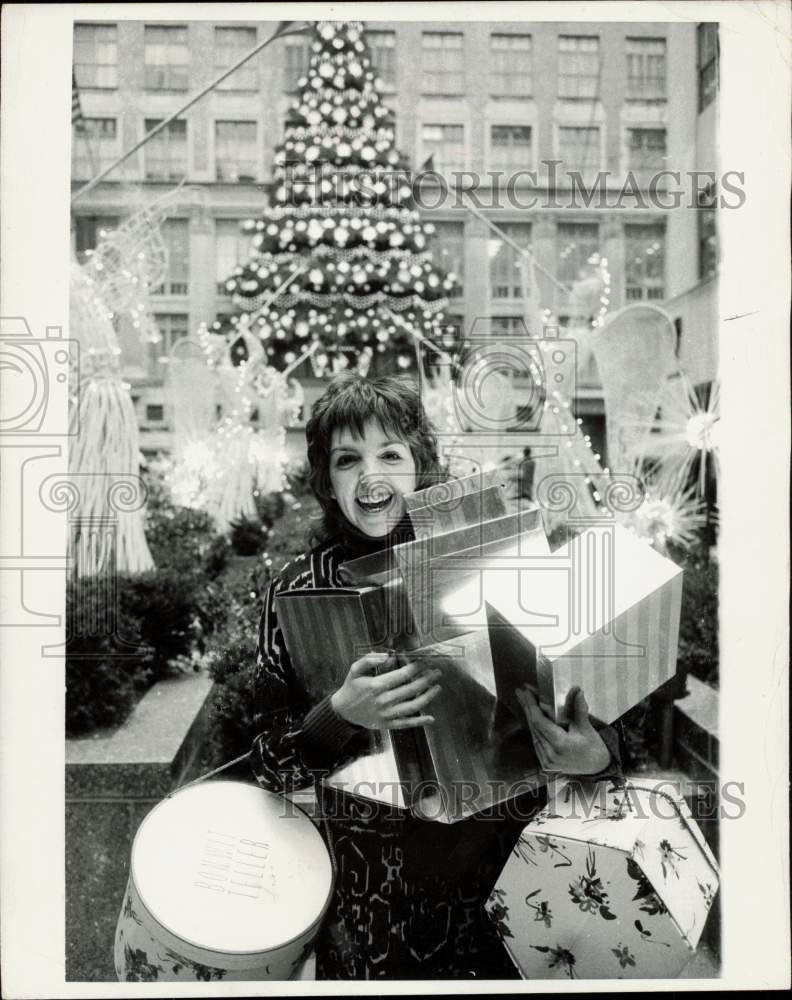 1970 Press Photo Actress-Singer Liza Minnelli at Rockefeller Center in New York- Historic Images