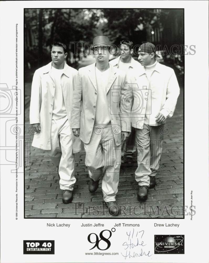 1999 Press Photo Members of 98 degrees music group - afx19185- Historic Images