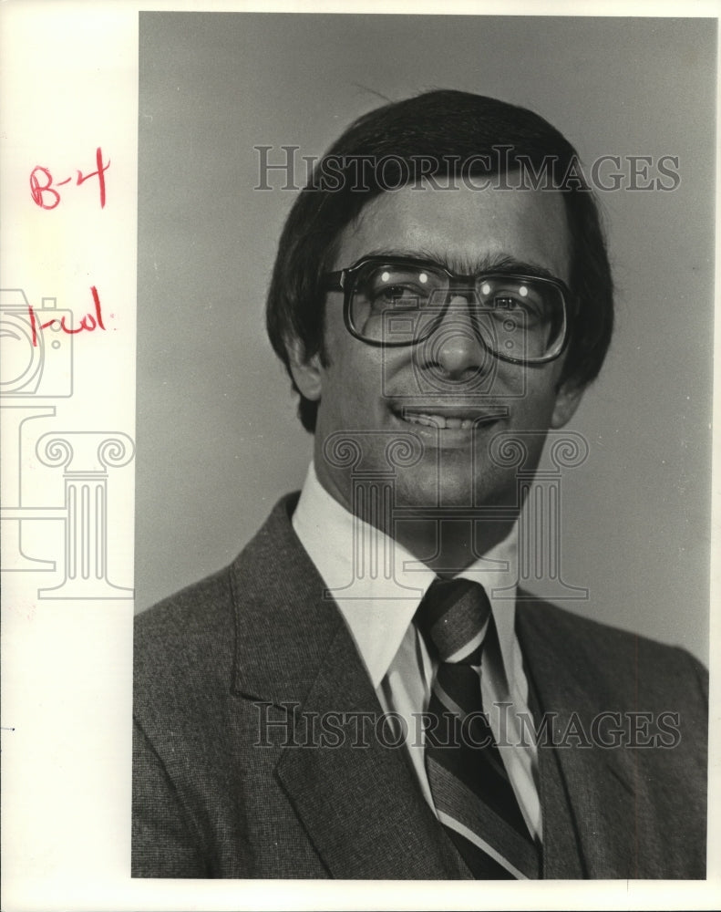 Press Photo Stockbroker Larry Madry - Historic Images