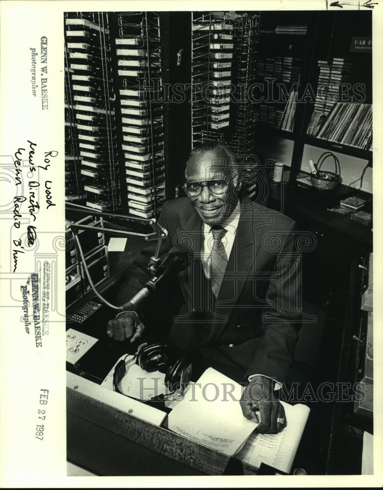 1987 Press Photo Roy Wood, News Director for WENN Radio, Birmingham, Alabama- Historic Images