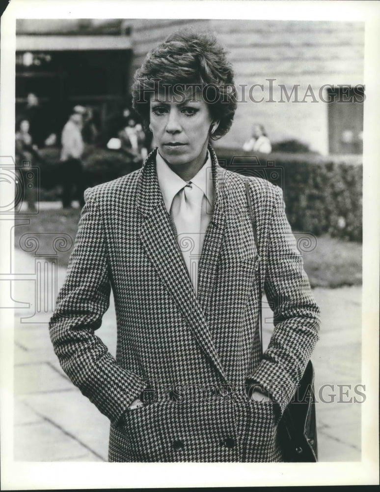 1979 Press Photo A Serious Moment with Actress Carol Burnett - Historic Images