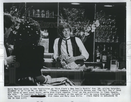 1984 Press Photo Barry Manilow on "Dick Clark's New Year's Rockin' Eve '84" - Historic Images