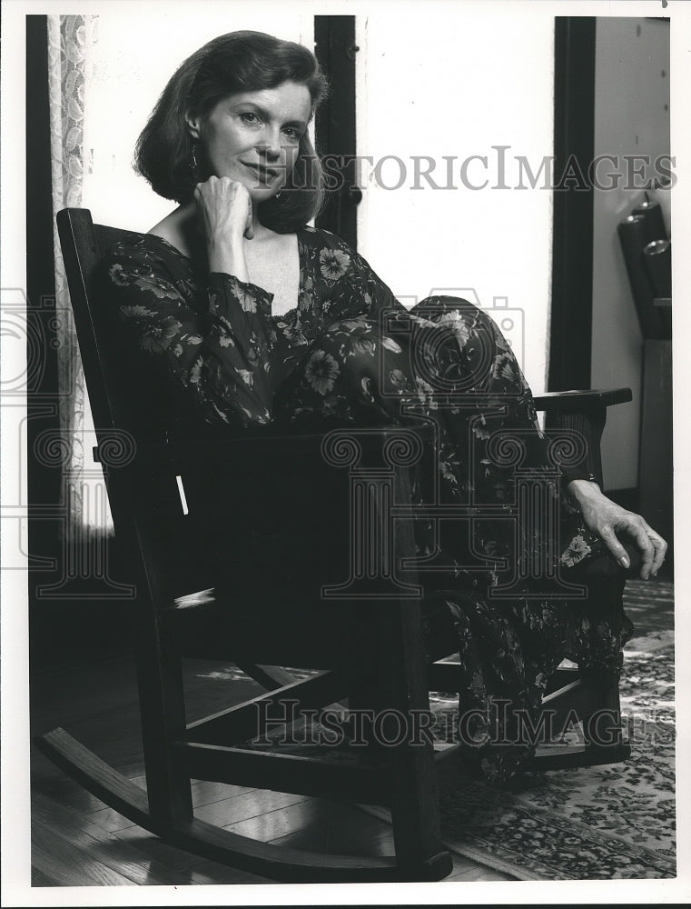 1990 Press Photo Blair Brown, Actress in "Extreme Close-Up" on NBC - Historic Images