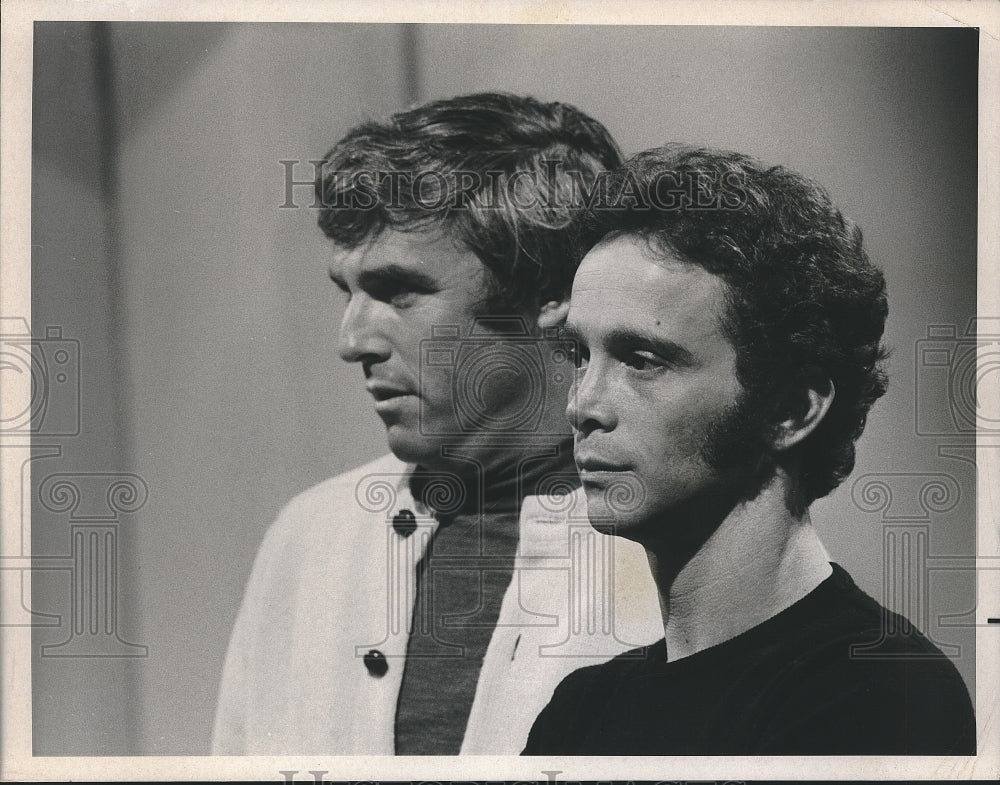 1970 Press Photo Musician Burt Bacharach with Actor Joel Grey - Historic Images