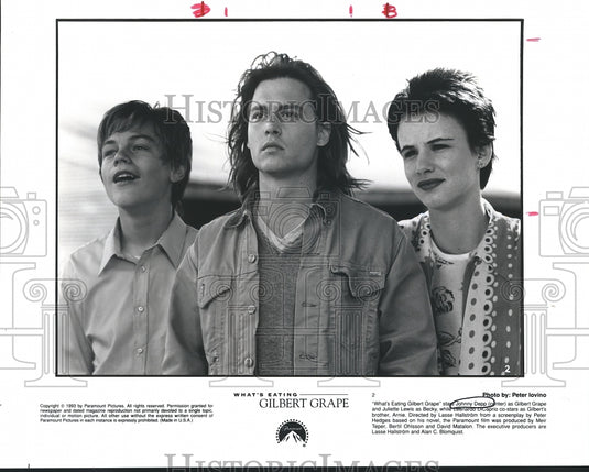 1993 Press Photo Johnny Depp and Stars of "What's Eating Gilbert Grape" - Historic Images