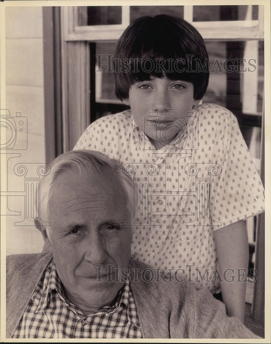 1995 Press Photo Actors Jason Robards and Max Pomeranc Star in  "Journey" on CBS - Historic Images