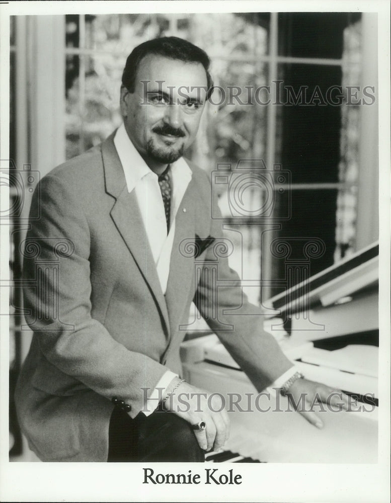 Press Photo Ronnie Kole, musician - Historic Images