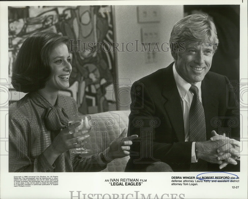 1986 Press Photo Debra Winger and Robert Redford in &quot;Legal Eagles&quot; - ahtx02548 - Historic Images