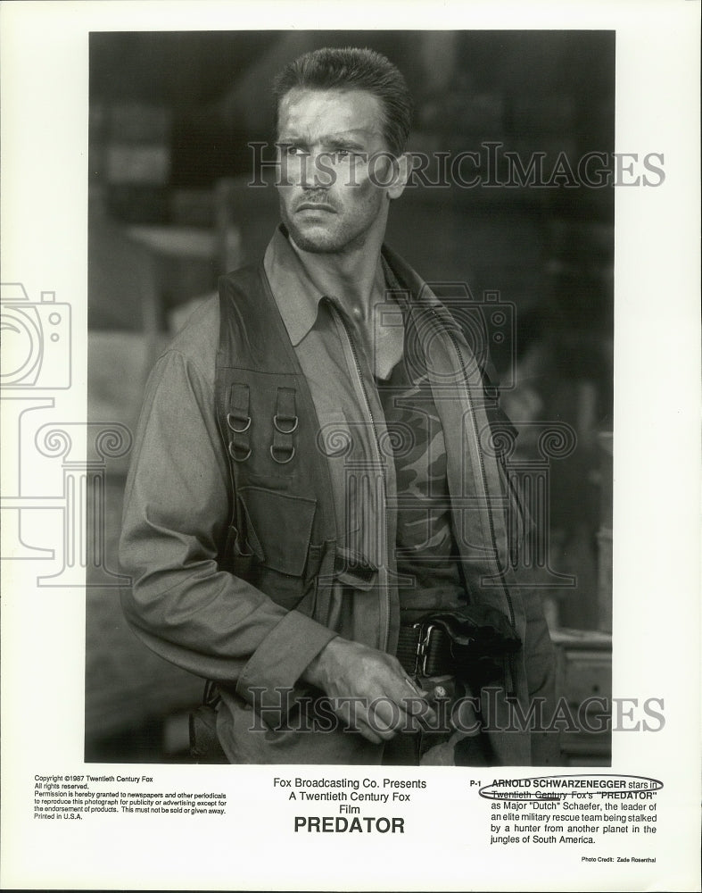1987 Press Photo Arnold Schwarzenegger, Actor in "Predator" - Historic Images