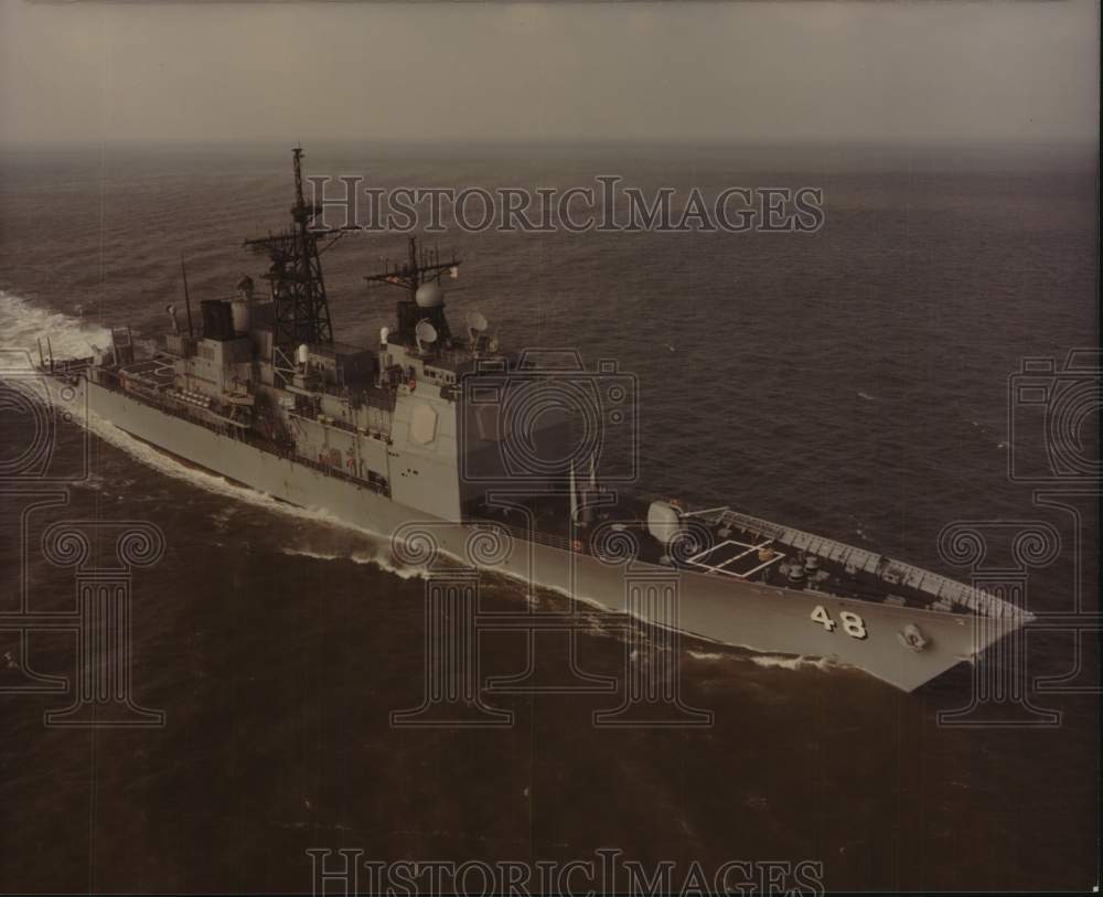 Ingalls Shipbuilding&#39;s USS Yorktown ship, CG-48 during sea trials - Historic Images