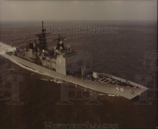Ingalls Shipbuilding's USS Yorktown ship, CG-48 during sea trials - Historic Images