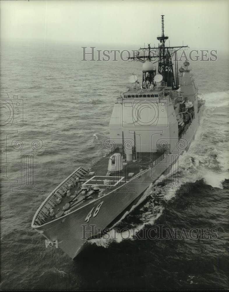 Press Photo USS Yorktown, U.S. Navy Ship seen from the front - ampa01373- Historic Images