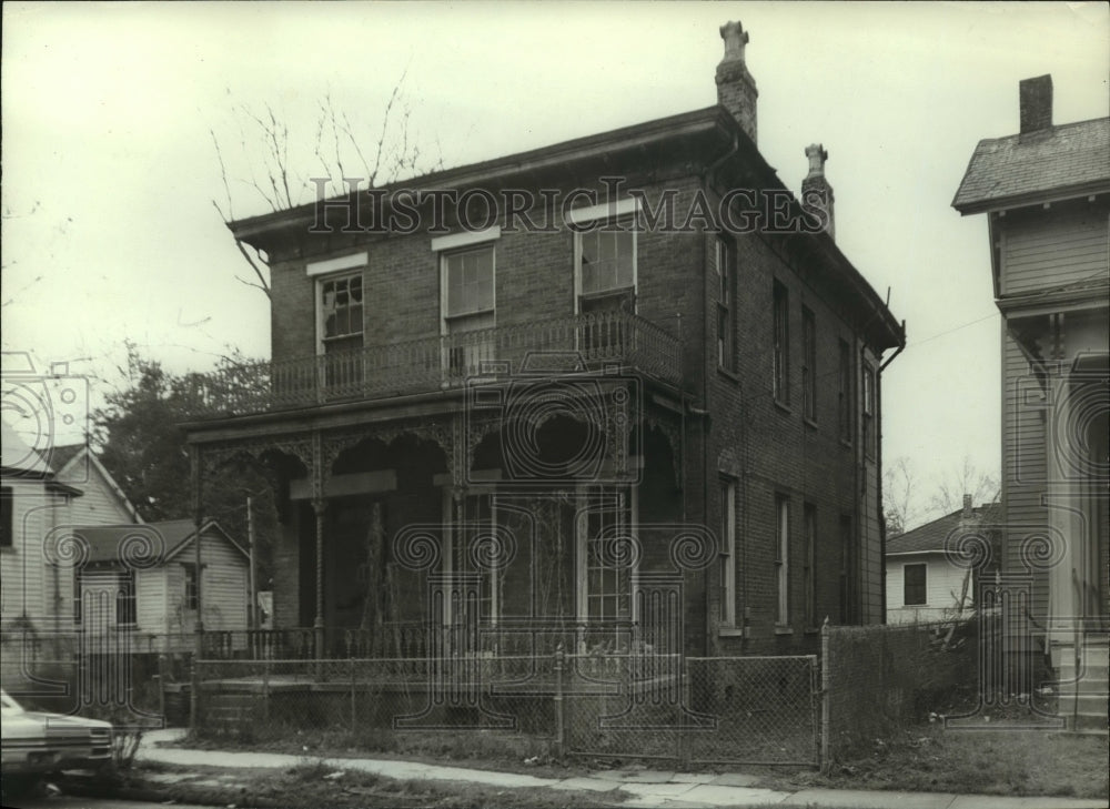 1966 Press Photo Exterior view of home at 305 Congress Street, Mobile - Historic Images