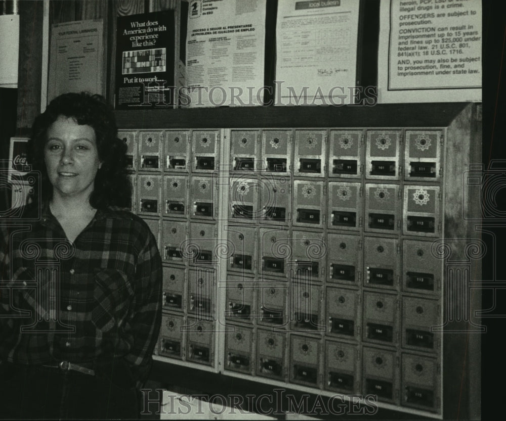 Peggy Overstreet by mailboxes in Barnestown, Alabama - Historic Images