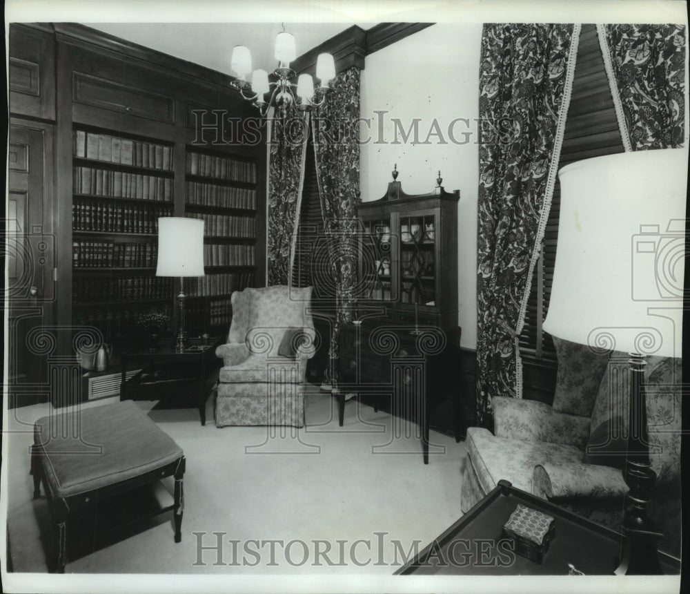 1969 Den in Governor’s Mansion, Alabama - Historic Images