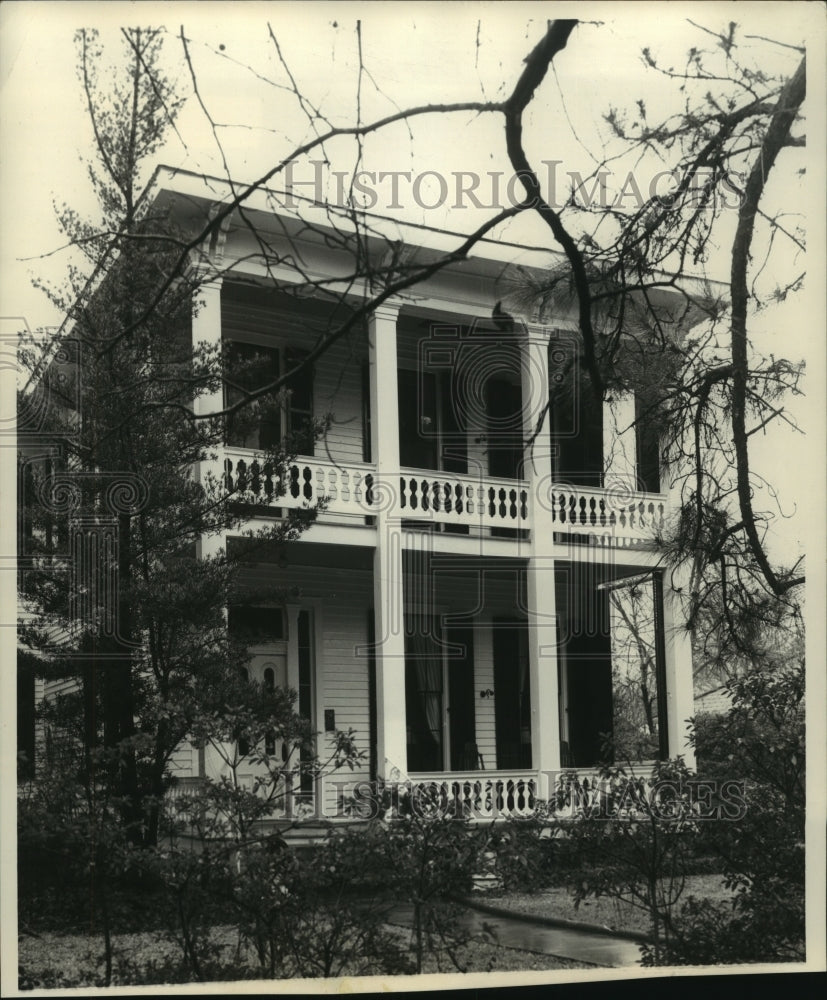 1964 Croom home in Alabama - Historic Images