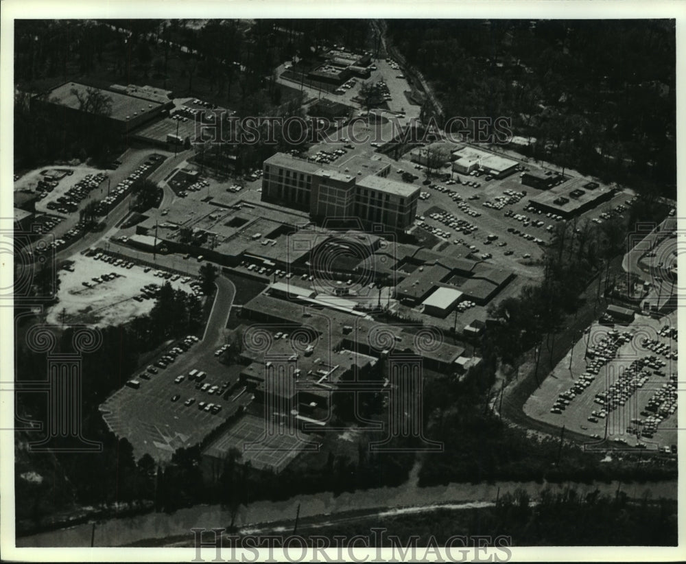 1986 Press Photo Aerial View of Doctor&#39;s Hospital in Mobile, Alabama - Historic Images