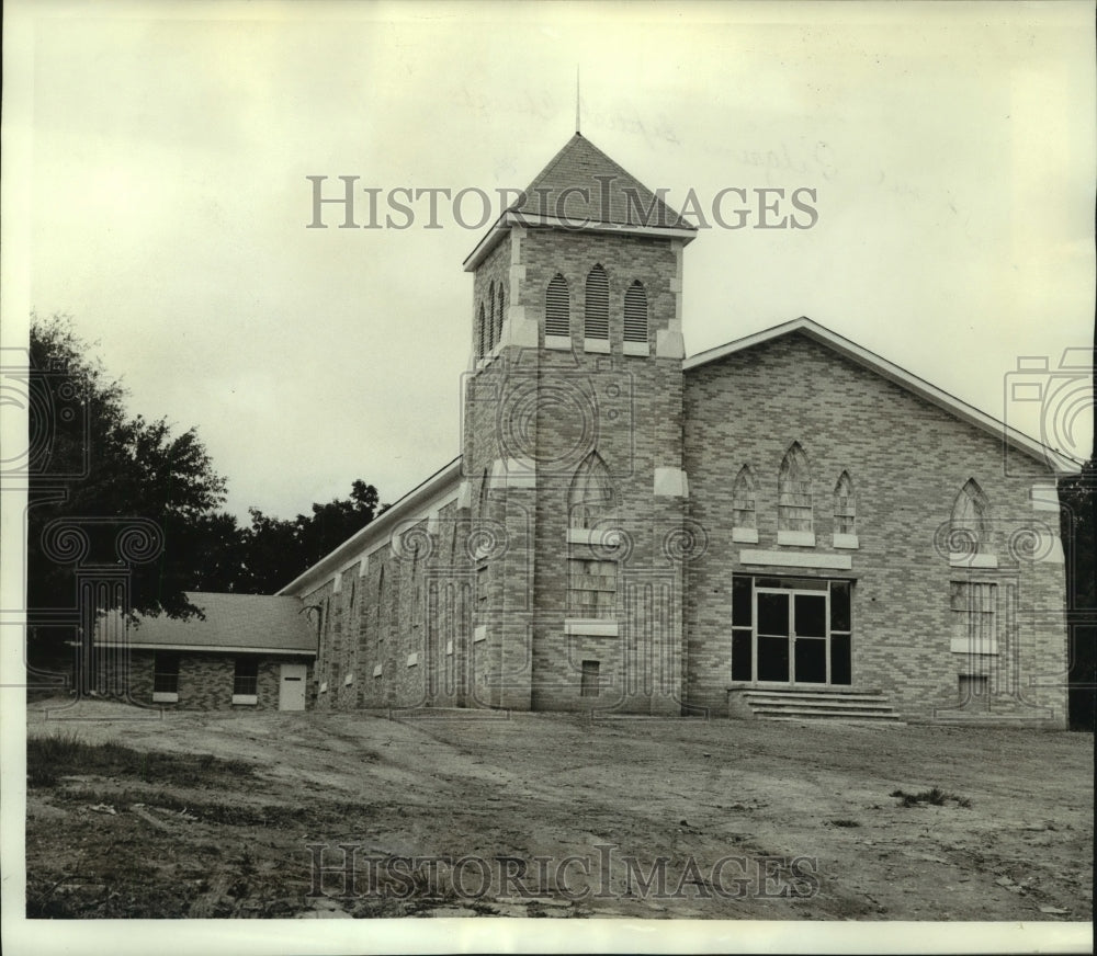 1966 Sweet Pilgrim Baptist Church exterior, Alabama - Historic Images