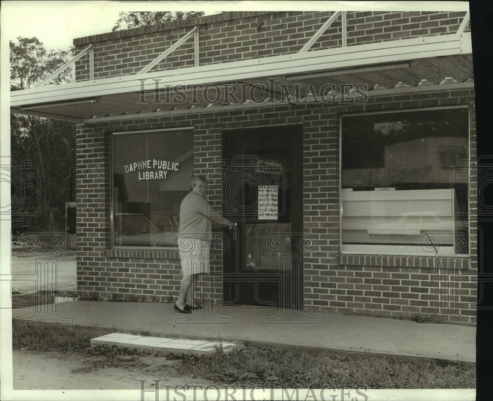 1969 Exterior of the Daphne Public Library, Alabama - Historic Images