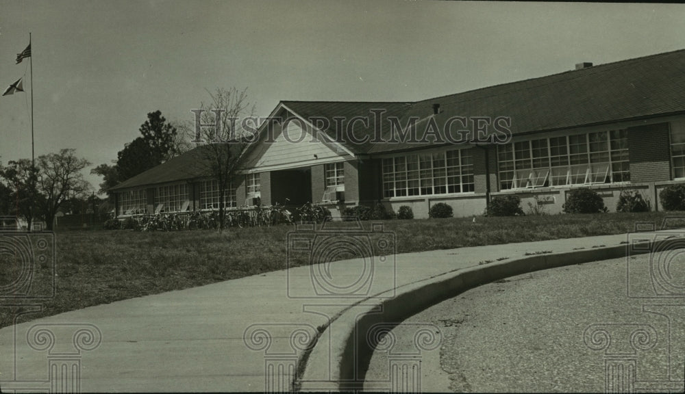 1971 Westlawn Elementary School, 3071 Ralston Road, Mobile, Alabama - Historic Images