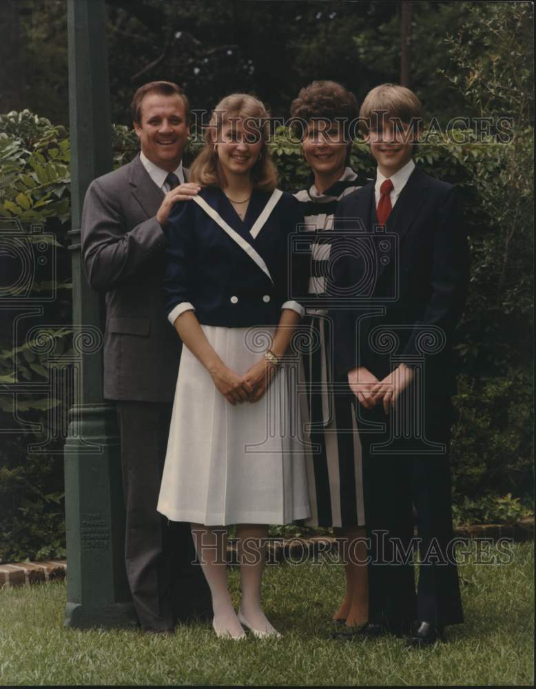 Father, Mother and two Children - Historic Images