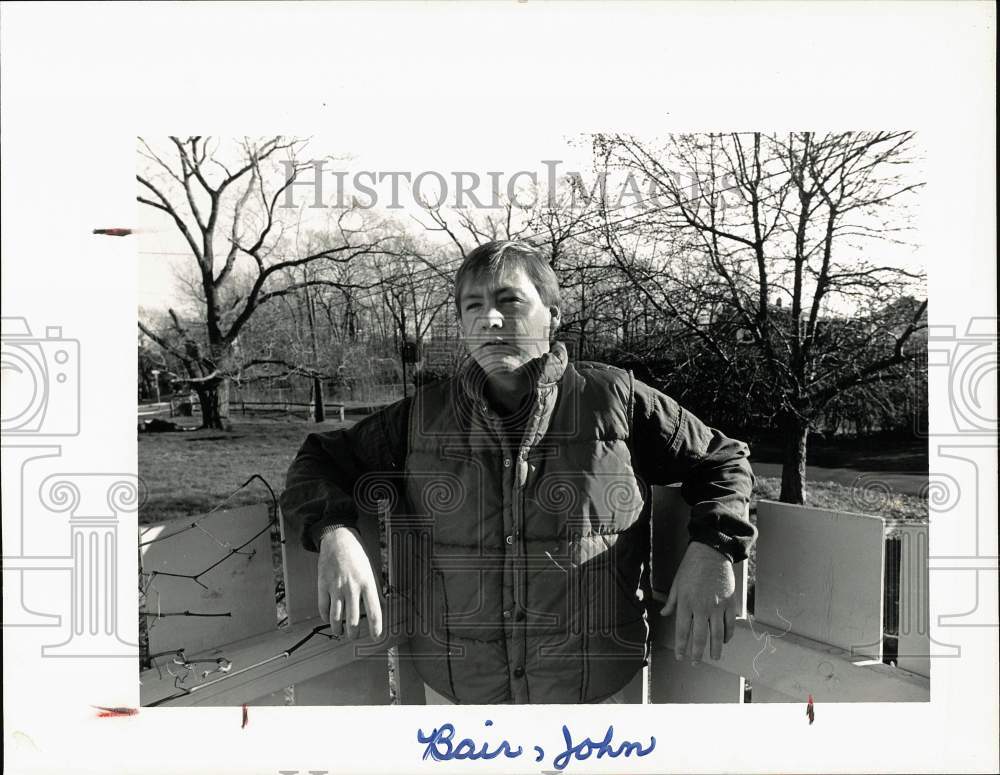 1989 Press Photo John D. Bair, Actor at his Home in Rowayton - ctaa00916 - Historic Images