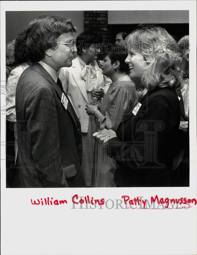1985 Press Photo Mayor William Collins of Norwalk talks to Patty Magnusson- Historic Images