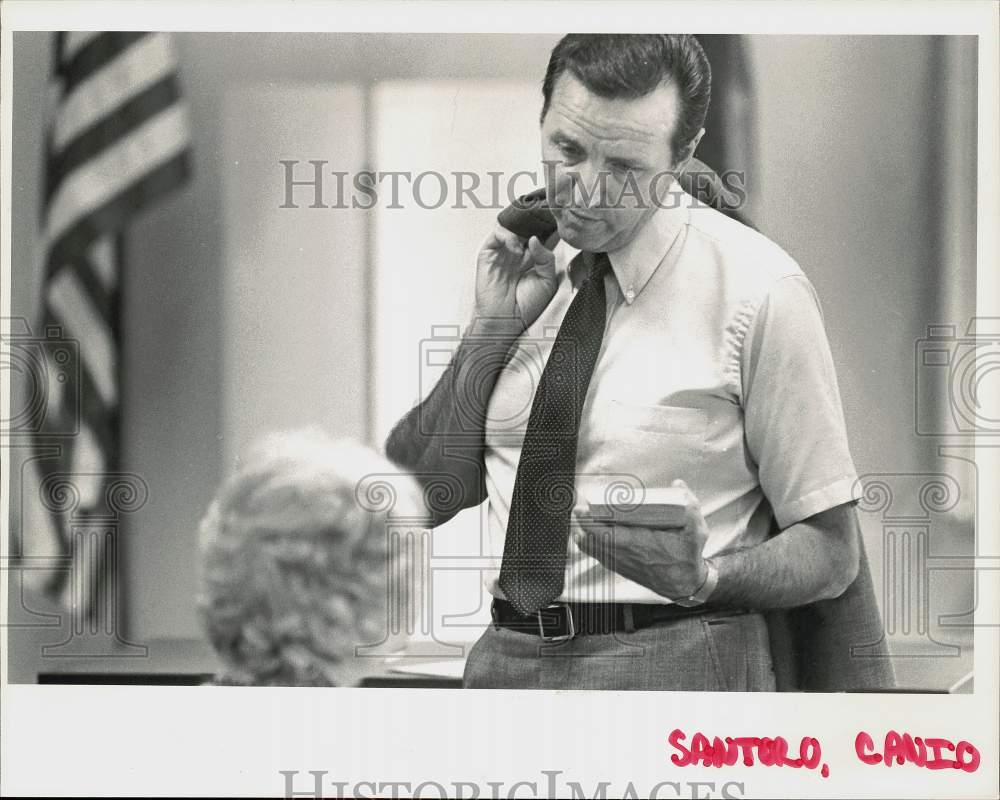 Press Photo Canio Santoro campaigns at Eagle Towers - ctaa12802 - Historic Images