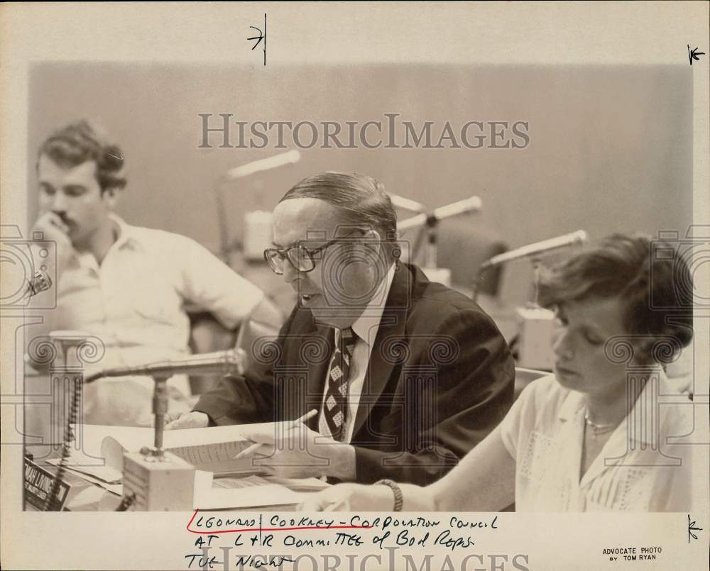 1980 Press Photo Leonard Cookney at Legislation and Rules Committee Meeting - Historic Images