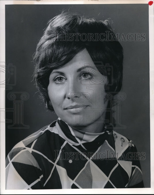1971 Press Photo Juline A Beier - Historic Images