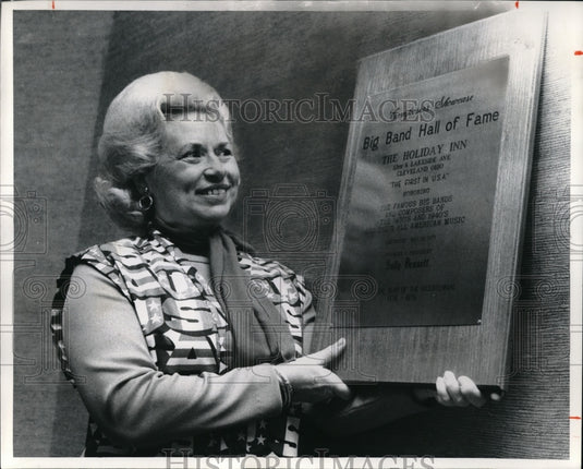 1975 Press Photo Sally Bennett - Historic Images